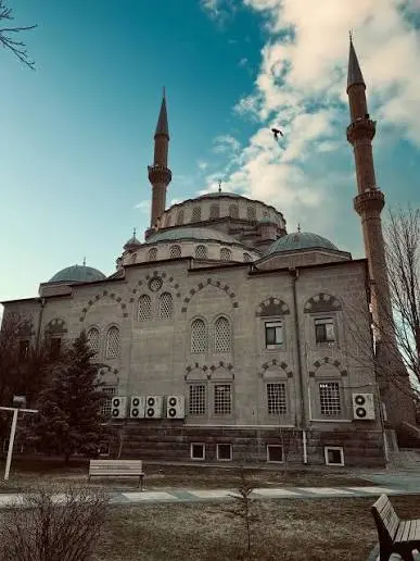 Camii Genel Bakış